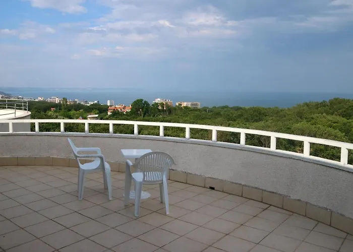 Bellevue golden sands